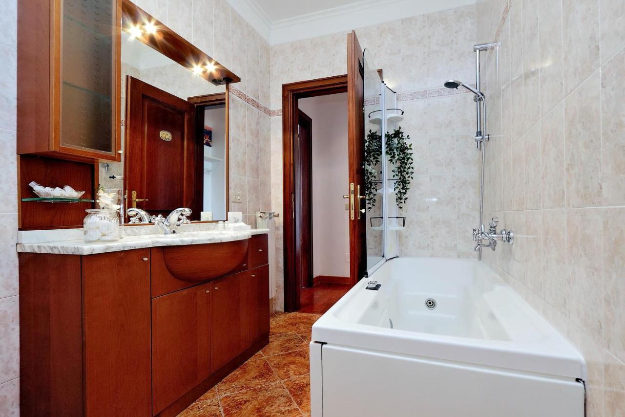 Colosseo Sunset Apartment Rzym Zewnętrze zdjęcie