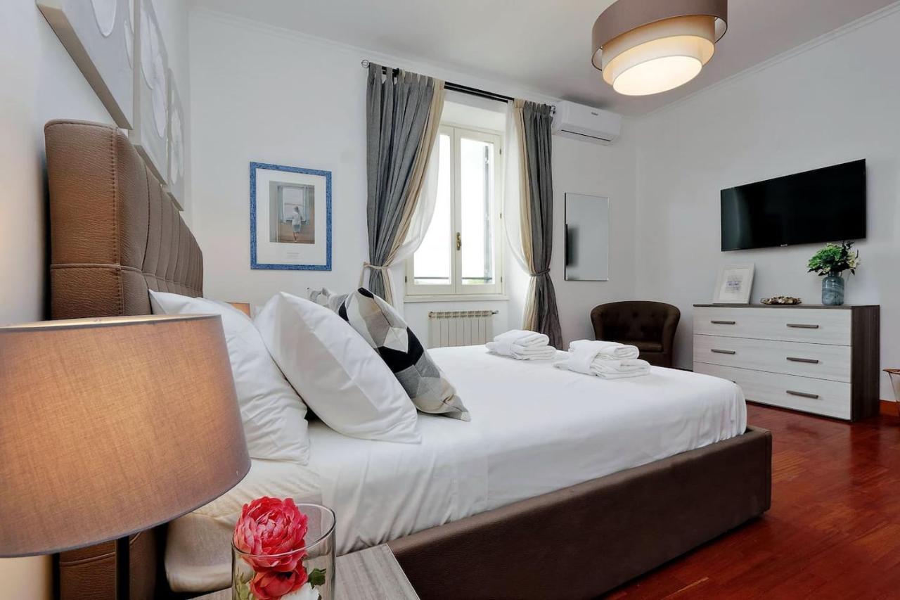 Colosseo Sunset Apartment Rzym Zewnętrze zdjęcie
