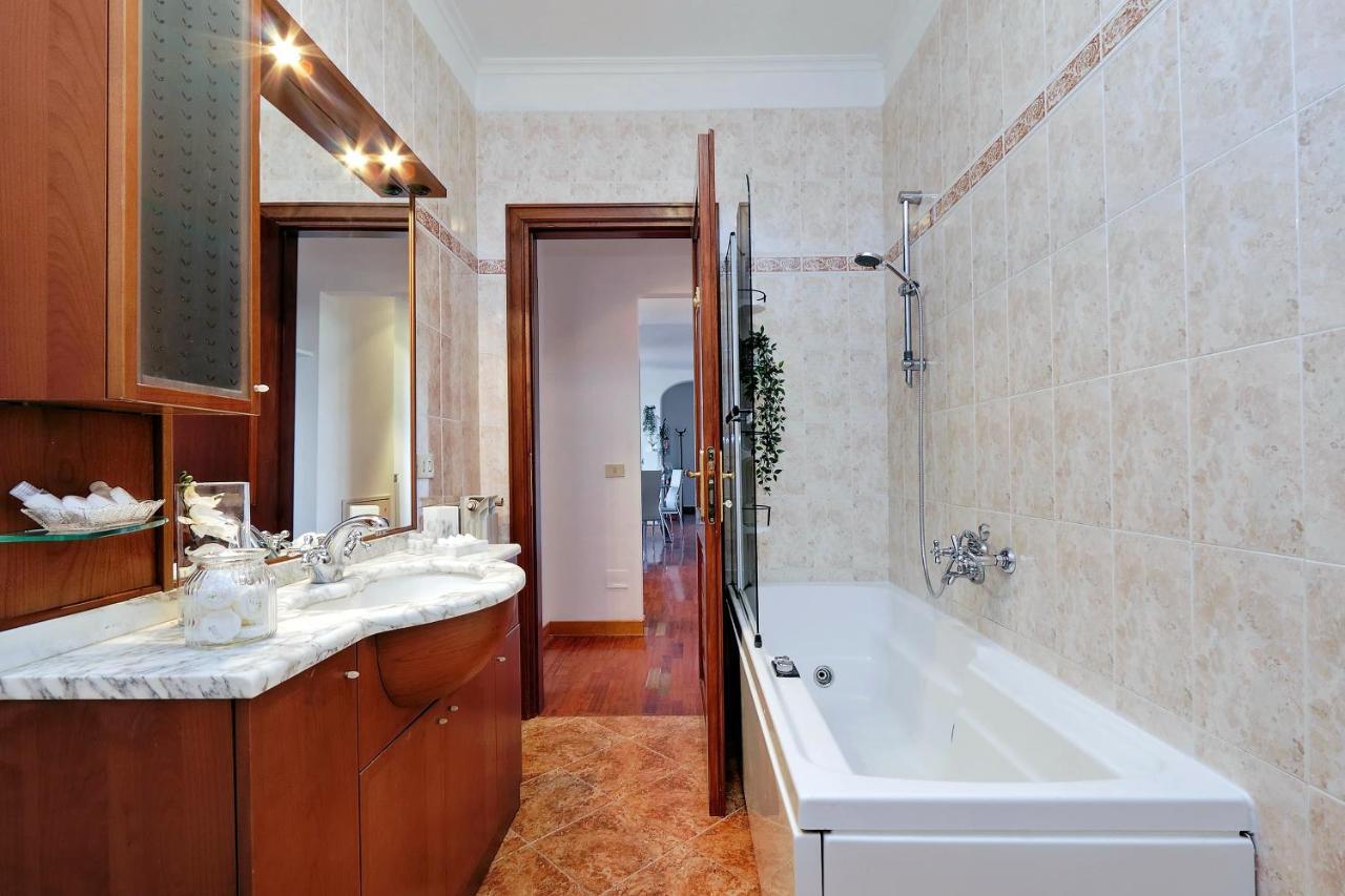 Colosseo Sunset Apartment Rzym Zewnętrze zdjęcie