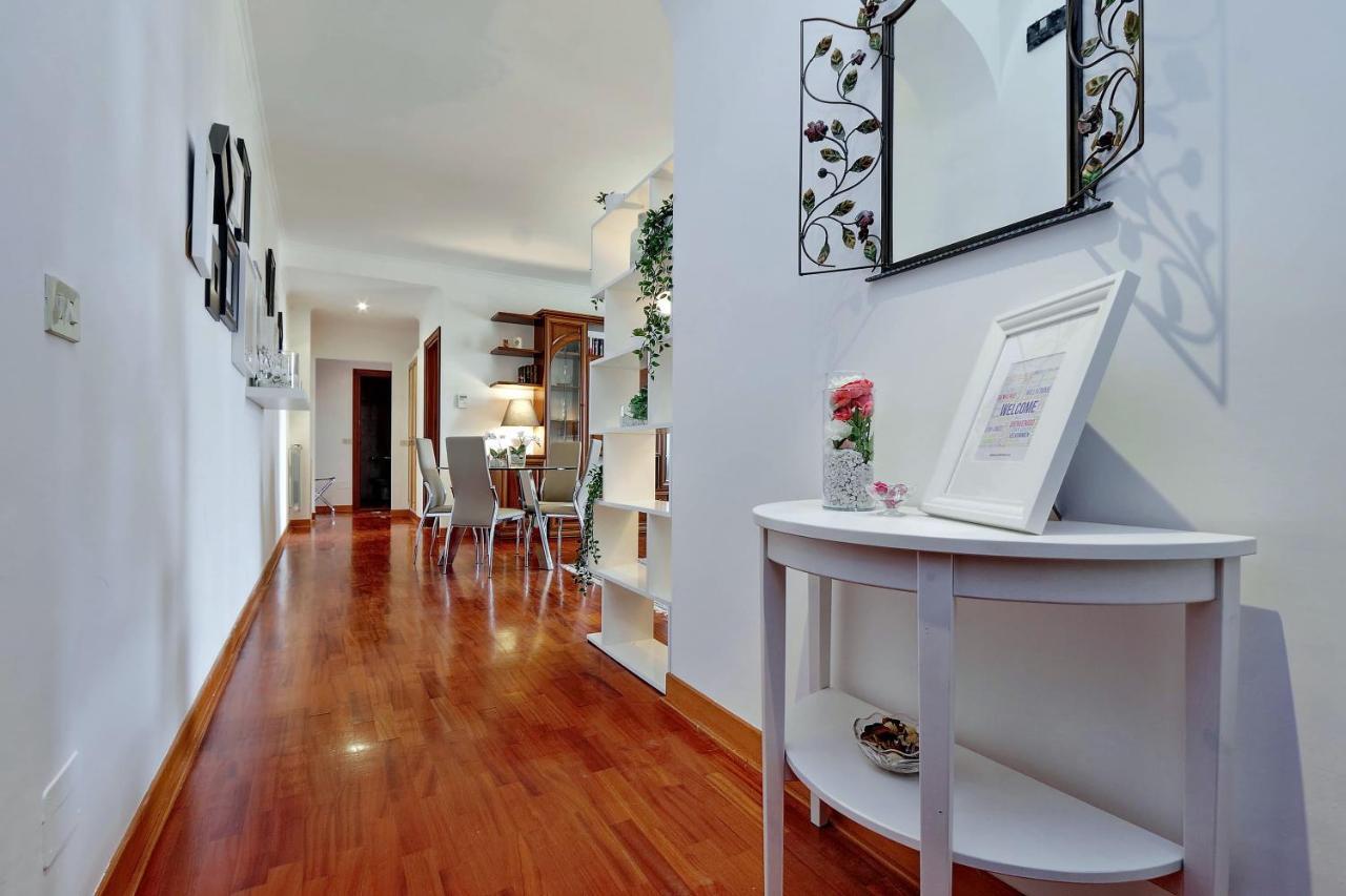 Colosseo Sunset Apartment Rzym Zewnętrze zdjęcie